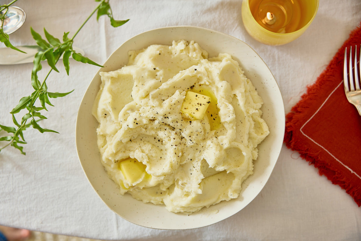 Crème-fraîche mashed potatoes with butter and black pepper